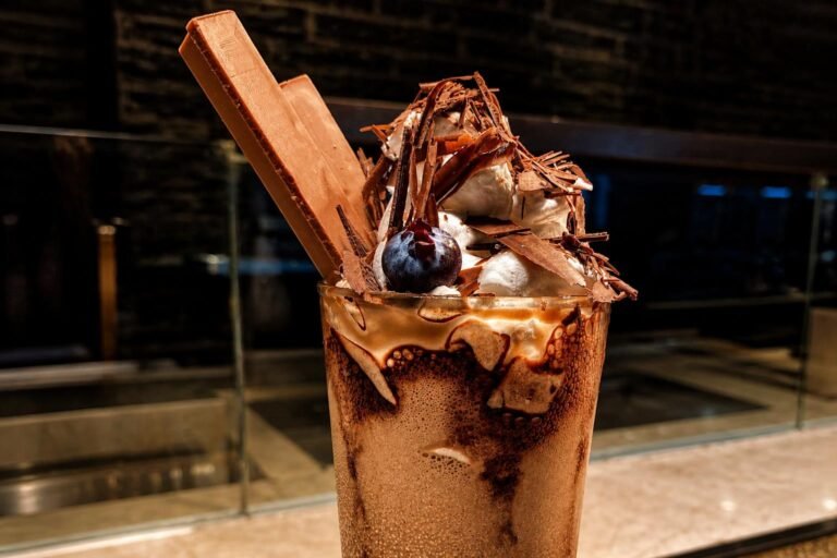 Chocolate Milkshake Recipe – Rich, Creamy & Café-Style